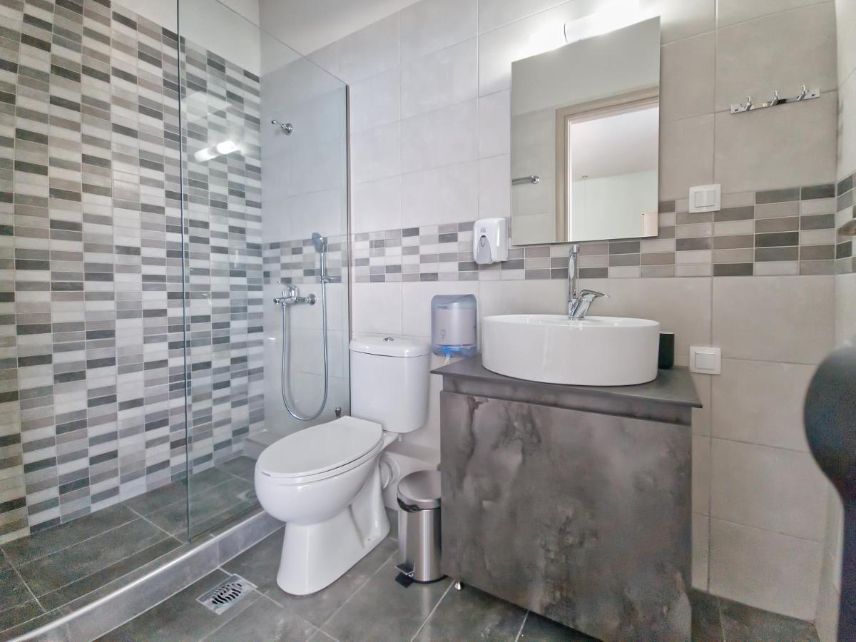 Epipleon Luxury Suites -105- Δωμάτιο 35Τμ Με Βεράντα 35Τμ Μπροστά Στη Θάλασσα Nafpaktos Bagian luar foto
